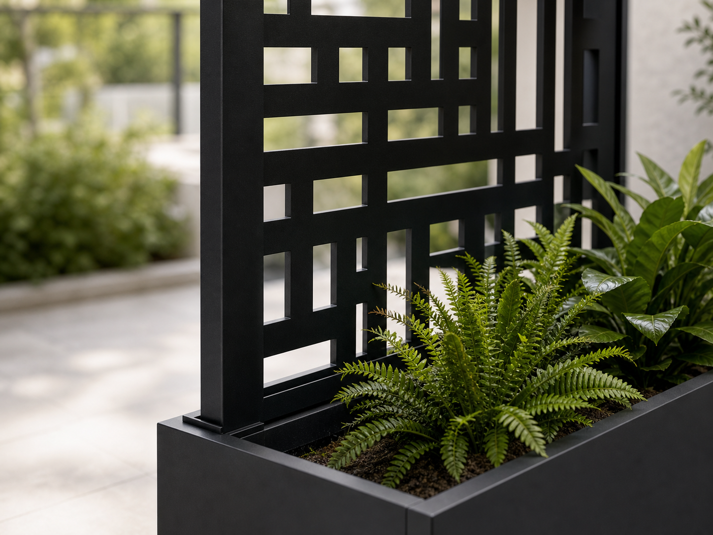 Decorative Privacy Screen Planter view 3